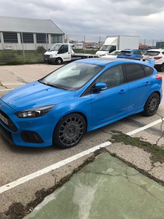 Ford Focus RS con OZ Rally racing